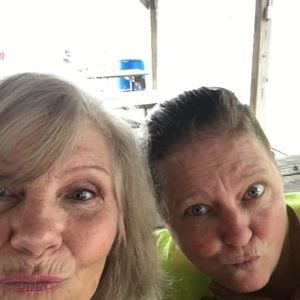 Meet your Posher, Stacy